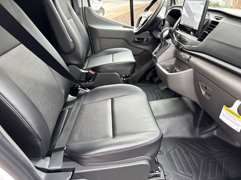New 2026 Ford Transit 250 148 Medium Roof w/ Load Area Protection Package RWD image 41