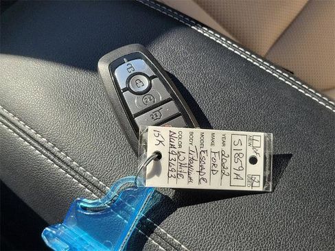 Certified 2022 Ford Escape Titanium image 34