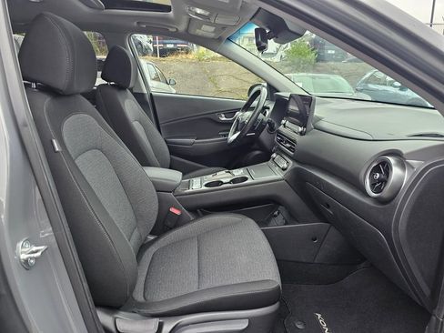 Used 2023 Hyundai Kona SEL FWD image 10