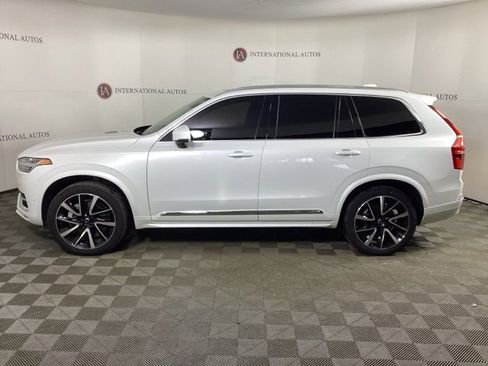 Used 2024 Volvo XC90 B6 Ultimate w/ Protection Package Premier image 8