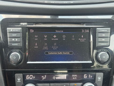 Used 2018 Nissan Rogue SV w/ Premium Package AWD/4WD image 23
