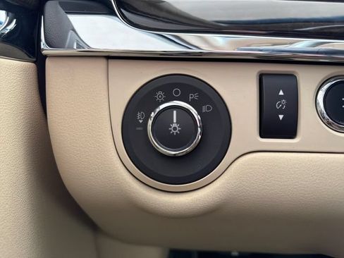 Used 2015 Lincoln MKS w/ Equipment Group 101A FWD image 21