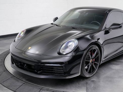 Used 2020 Porsche 911 Carrera S image 9