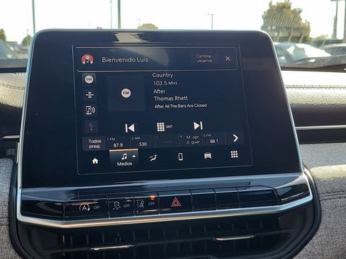 Used 2025 Jeep Compass Sport image 22