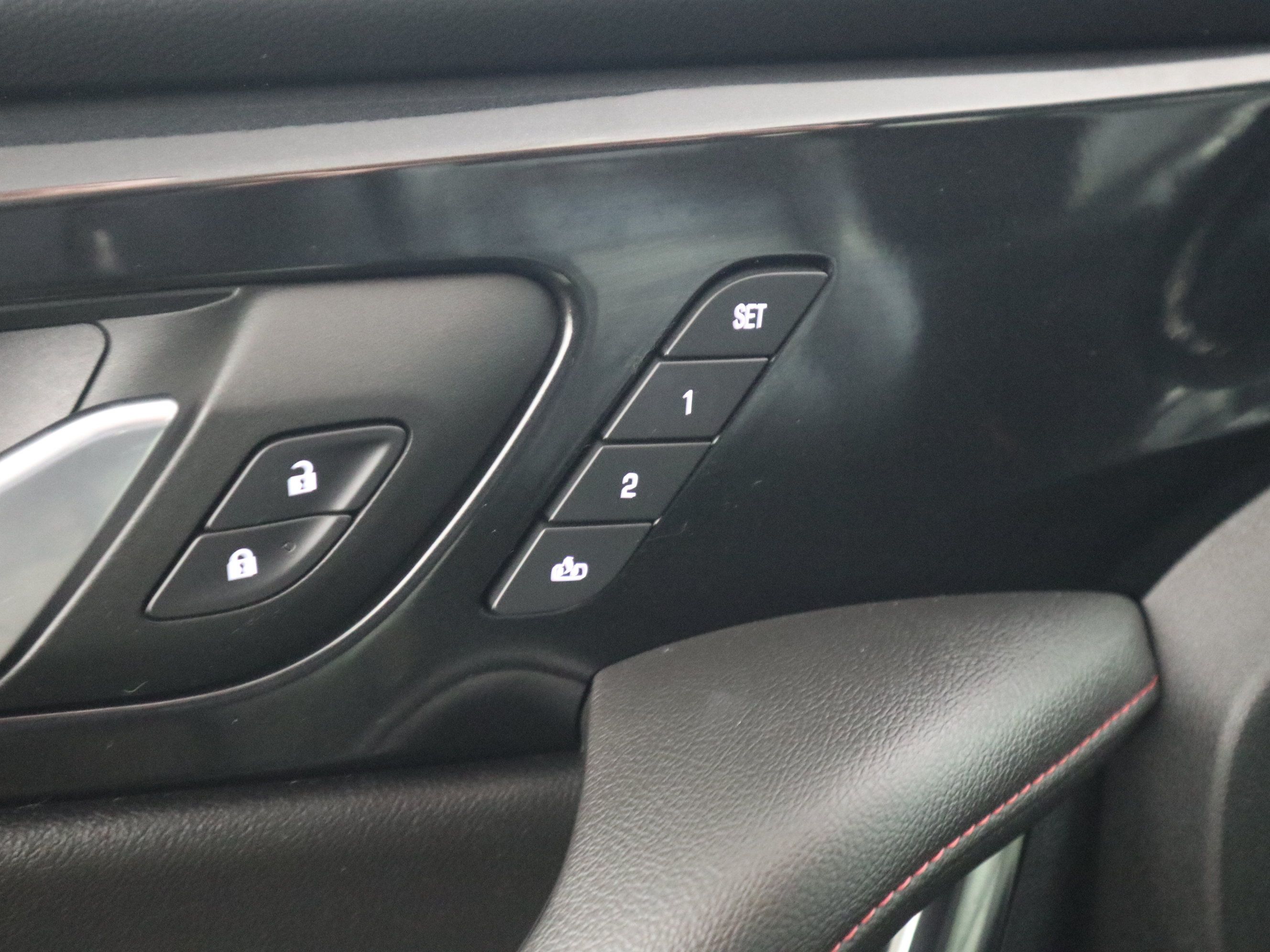 Used 2022 Chevrolet Blazer RS w/ Enhanced Convenience Package FWD image 37