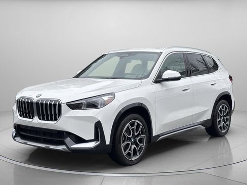Used 2026 BMW X1 xDrive28i w/ Convenience Package image 2