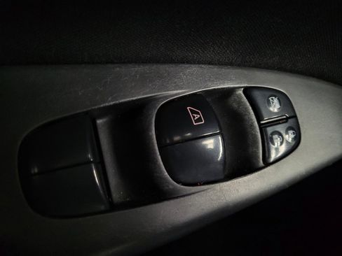 Used 2019 Nissan Sentra S FWD image 27