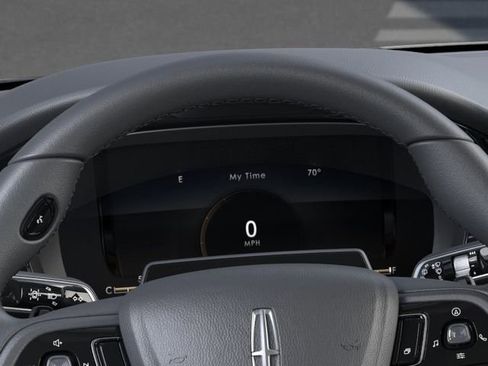 New 2026 Lincoln Corsair Premiere FWD image 13