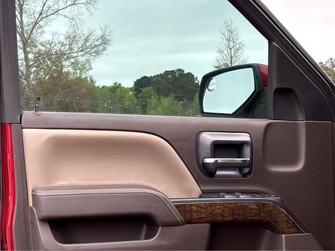 Used 2018 Chevrolet Silverado 1500 LT w/ All Star Edition image 9