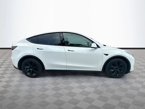 Used 2021 Tesla Model Y Long Range AWD/4WD image 8
