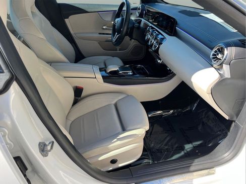 Used 2020 Mercedes-Benz CLA 250 image 11