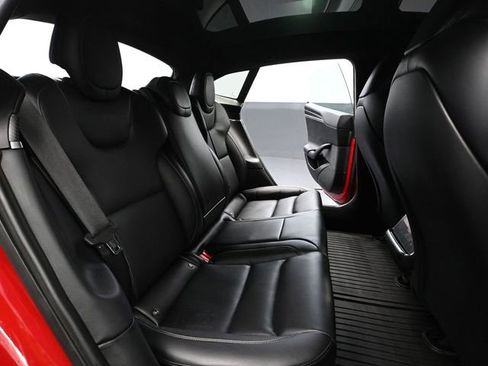 Used 2021 Tesla Model S Plaid image 40