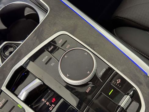 Used 2024 BMW X7 xDrive40i w/ Climate Comfort Package AWD/4WD image 29