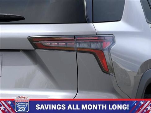New 2026 Chevrolet Equinox LT w/ Convenience Package II FWD image 11