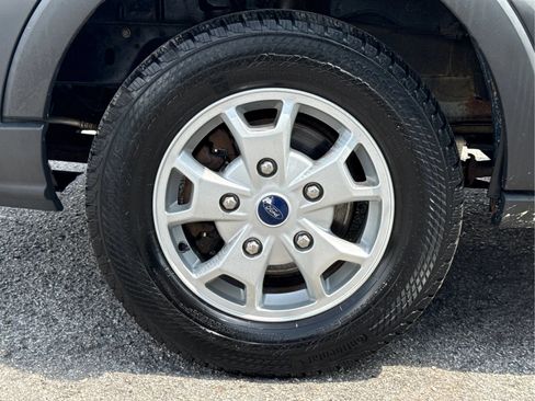 Used 2016 Ford Transit 350 XLT RWD image 10