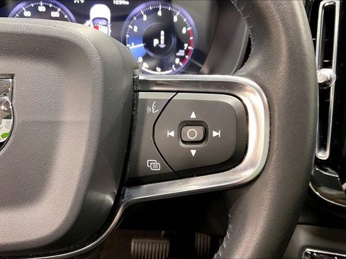 Used 2020 Volvo XC40 T5 Inscription w/ Protection Package Premier image 25