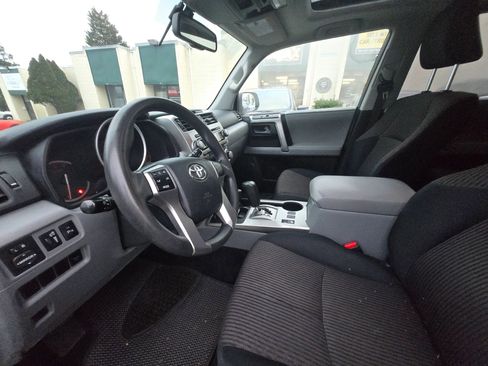 Used 2011 Toyota 4Runner Trail image 15