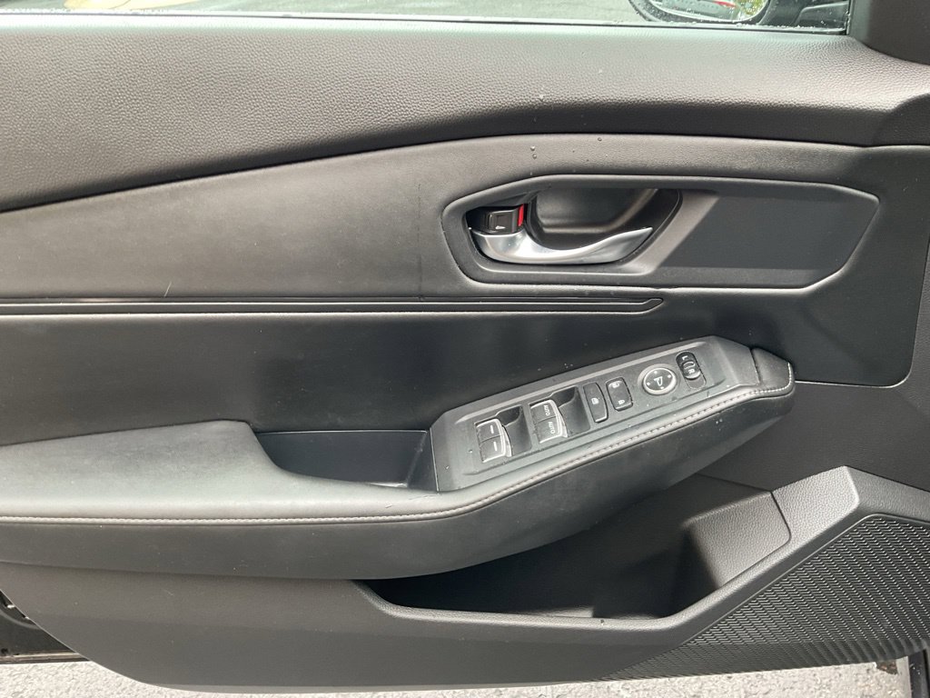 Used 2023 Honda Accord Sport image 12