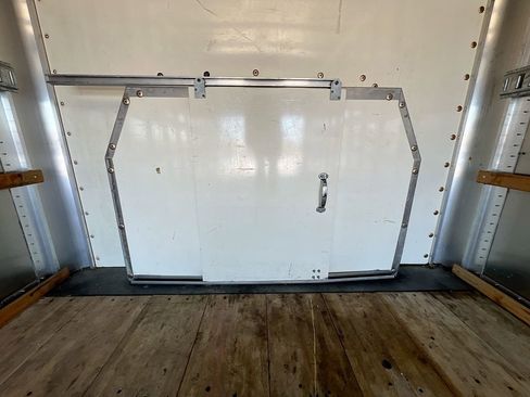 Certified 2024 Ford E-450 and Econoline 450 Super Duty w/ Power Windows & Locks Group image 32