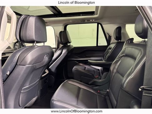Used 2025 Lincoln Navigator L Reserve AWD/4WD image 13