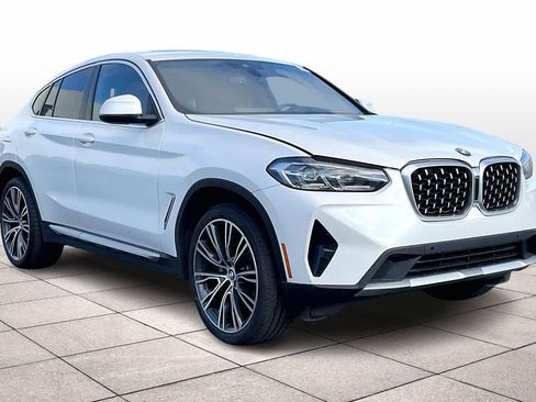 Used 2024 BMW X4 xDrive30i w/ Premium Package image 2