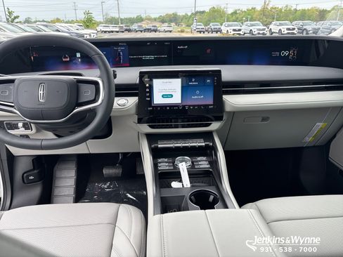 New 2026 Lincoln Nautilus Premier w/ Jet Appearance Package AWD/4WD image 6