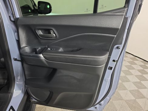 Used 2025 Honda Ridgeline Sport image 42
