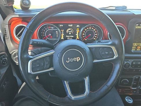 Used 2018 Jeep Wrangler Unlimited Rubicon AWD/4WD image 17