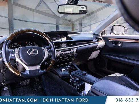 Used 2013 Lexus ES 350 w/ Luxury Pkg FWD image 16