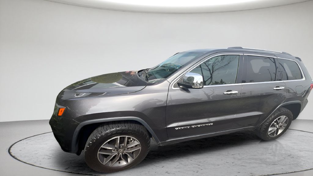 Used 2018 Jeep Grand Cherokee Limited AWD/4WD image 2