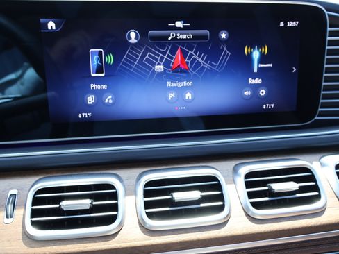 Used 2025 Mercedes-Benz GLE 350 4MATIC image 39