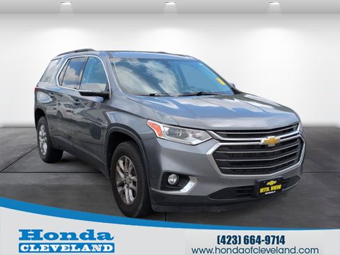 Used 2020 Chevrolet Traverse LT AWD/4WD image 1