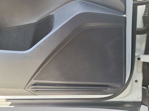 Used 2019 Volkswagen Tiguan SE image 24