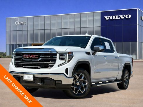 Used 2024 GMC Sierra 1500 SLT w/ SLT Premium Plus Package AWD/4WD image 1