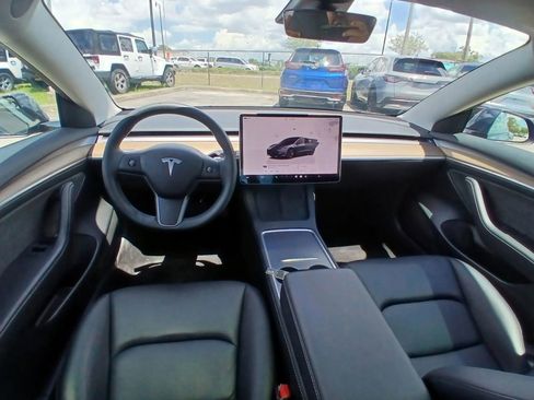Used 2023 Tesla Model 3 Standard Range RWD image 23