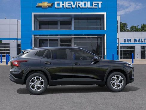 New 2026 Chevrolet Trax LS w/ LS Convenience Package image 5