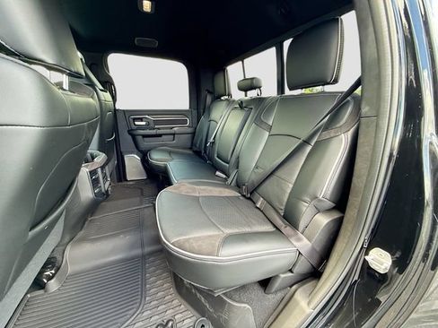 New 2026 RAM 3500 Laramie AWD/4WD image 18