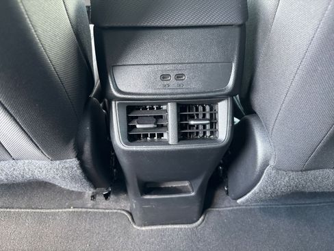 Used 2025 Chevrolet Equinox LT AWD/4WD image 22