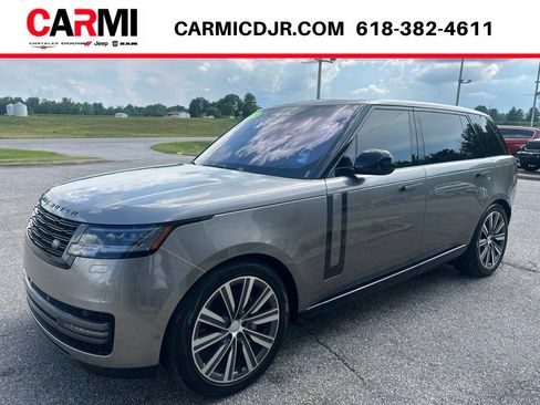 Used 2023 Land Rover Range Rover Long Wheelbase SE AWD/4WD image 3
