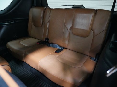 Used 2023 INFINITI QX80 Sensory w/ Cargo Package AWD/4WD image 12