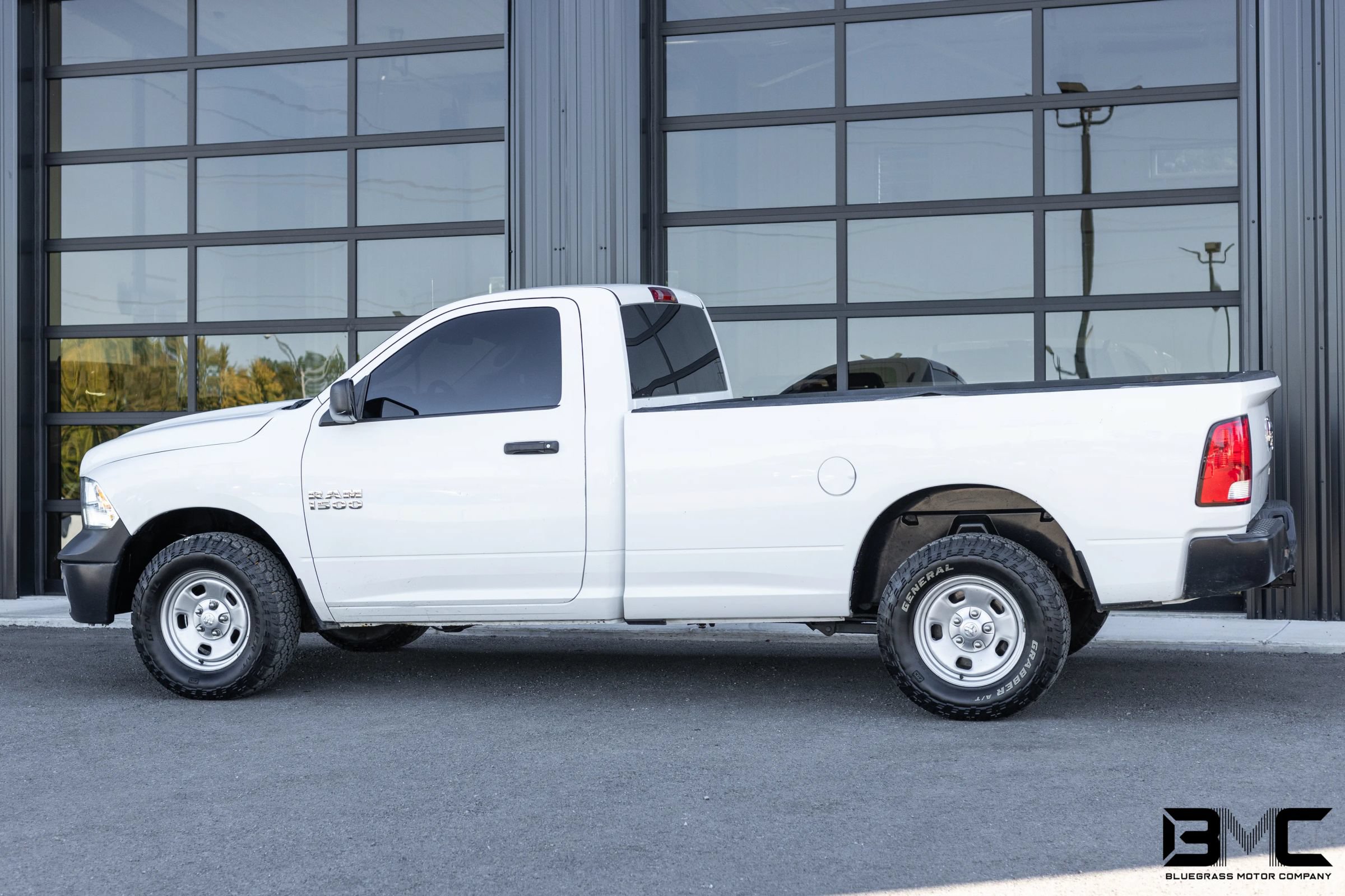 Used 2017 RAM 1500 Tradesman AWD/4WD image 5