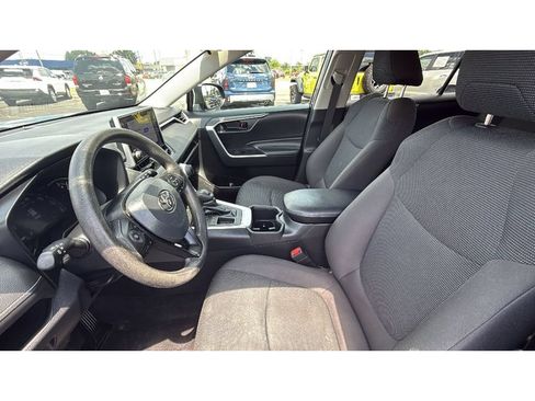 Used 2023 Toyota RAV4 LE FWD image 30