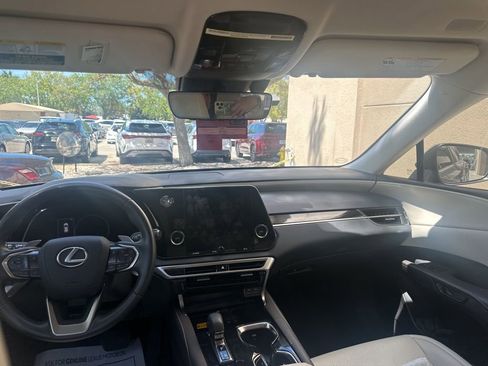 Used 2024 Lexus RX 350 FWD w/ Technology Package image 22