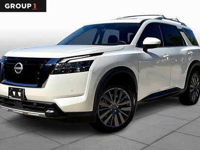 Used 2023 Nissan Pathfinder SL w/ SL Premium Package