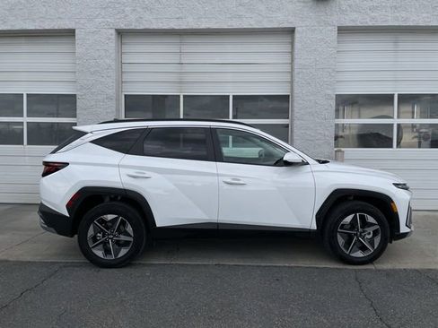 Used 2025 Hyundai Tucson SEL image 1