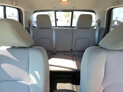 Used 2019 Nissan Frontier SV image 21