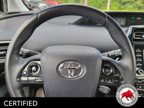 Used 2020 Toyota Prius XLE FWD image 31