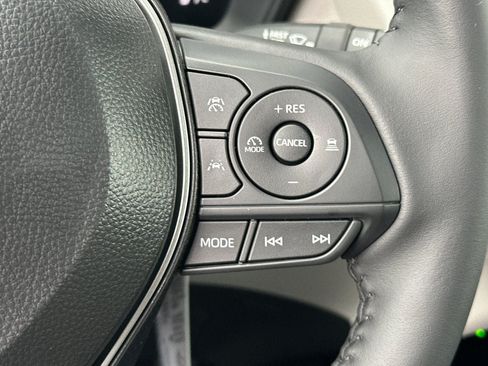 New 2026 Toyota Corolla Cross LE FWD image 28