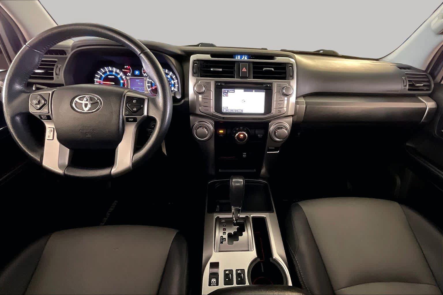 Used 2017 Toyota 4Runner SR5 Premium RWD image 13