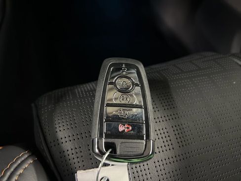 New 2026 Lincoln Navigator Black Label AWD/4WD image 40